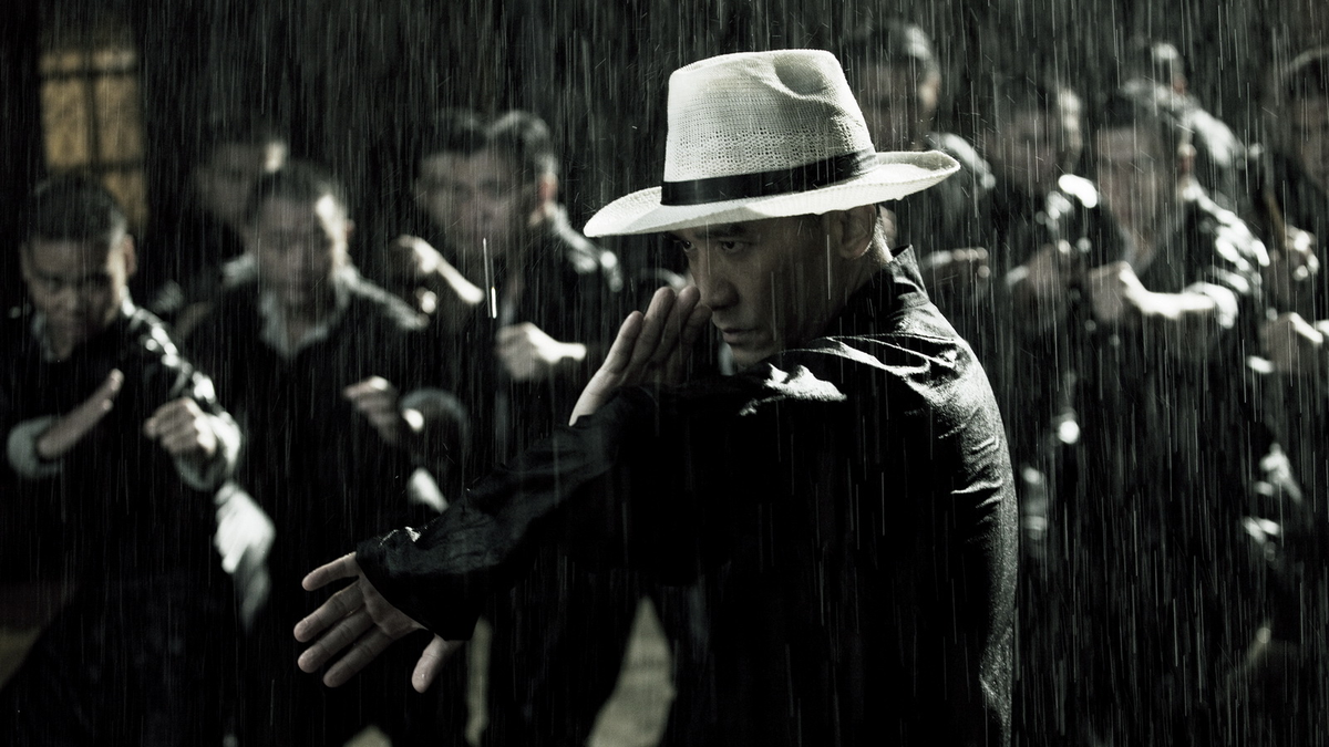 🧧 On fait le poing